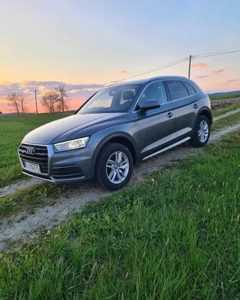 samochody osobowe Audi Q5 cena 120000 przebieg: 76428, rok produkcji 2019 z Limanowa